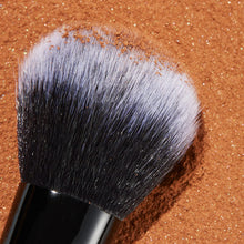 Cargar imagen en el visor de la galería, E.l.f. Cepillo Facial Impecable Herramienta De Maquillaje
