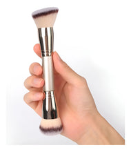 Cargar imagen en el visor de la galería, Brocha De Base De Doble Punta: Pinceles De Maquillaje