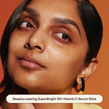 Cargar imagen en el visor de la galería, Live Tinted Superbright Suero Facial En Barra Con 15 % De