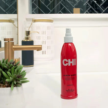 Cargar imagen en el visor de la galería, CHI 44 Iron Guard Spray Protección Térmica | Vitaminas y Proteínas | Todo Tipo de Cabello