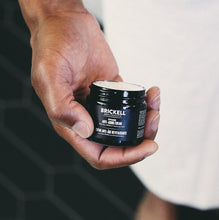 Cargar imagen en el visor de la galería, Crema Revitalizadora Antiedad Para Hombres Brickell Mens