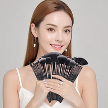 Cargar imagen en el visor de la galería, Real Perfection Juego De 24 Brochas De Maquillaje De Alta