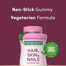 Cargar imagen en el visor de la galería, Nature's Bounty Gomitas Biotina 2500 mcg | Cabello Piel y Uñas | 200 Gomitas | Vitamina C y E | Vegetariano | Sin Gluten
