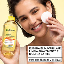 Cargar imagen en el visor de la galería, Garnier SkinActive Agua Micelar Vitamina C | 13.5 fl oz | Limpia + Desmaquilla + Ilumina | 1 Paso
