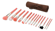 Cargar imagen en el visor de la galería, Bdellium Tools Brocha De Maquillaje Profesional Pink Bambu

