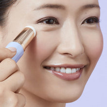 Cargar imagen en el visor de la galería, Tatcha The Serum Stick   Líneas Finas Suaves Y Secas Al
