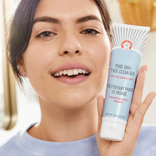 Cargar imagen en el visor de la galería, First Aid Beauty Paquete De Limpiador Facial Pure Skin -
