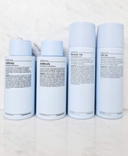 Cargar imagen en el visor de la galería, J Beverly Hills Blue Addbody Champú Voluminizador Con Aceite
