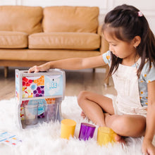 Cargar imagen en el visor de la galería, Melissa &amp; Doug Dispensador De Bebidas De Madera Con Tazas
