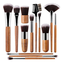 Cargar imagen en el visor de la galería, Juego Profesional De 13 Brochas De Maquillaje De Bambú Para

